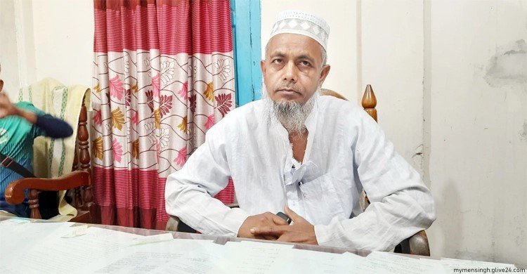 ঘুসের টাকা ফেরত দাবিতে মাদরাসার অধ্যক্ষকে মারধরের অভিযোগ